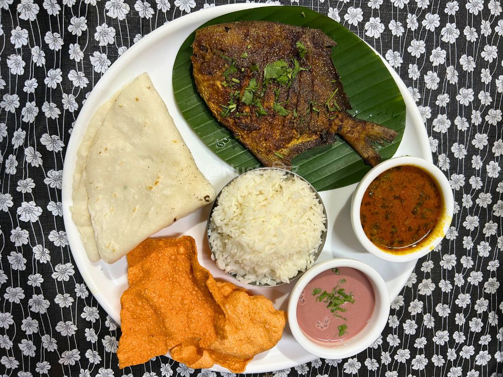 Fresh Coastal Pomfret Fish Fry Thali