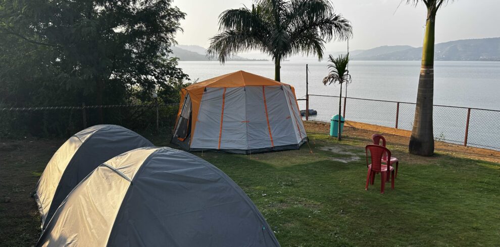 The campsite at Pawna Lake is nestled in the beautiful surroundings of the Western Ghat, with hazy valleys encircling the lake. Camping at Pawana Lake offers the ideal setting for relaxing in the middle of the wilderness. An outdoor enthusiast's paradise, the lake's peace, the surrounding hills, and the variety of water activities available.